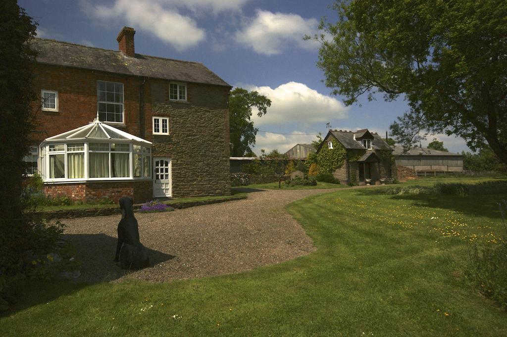 Hills Farm Bed & Breakfast Leominster Eksteriør bilde