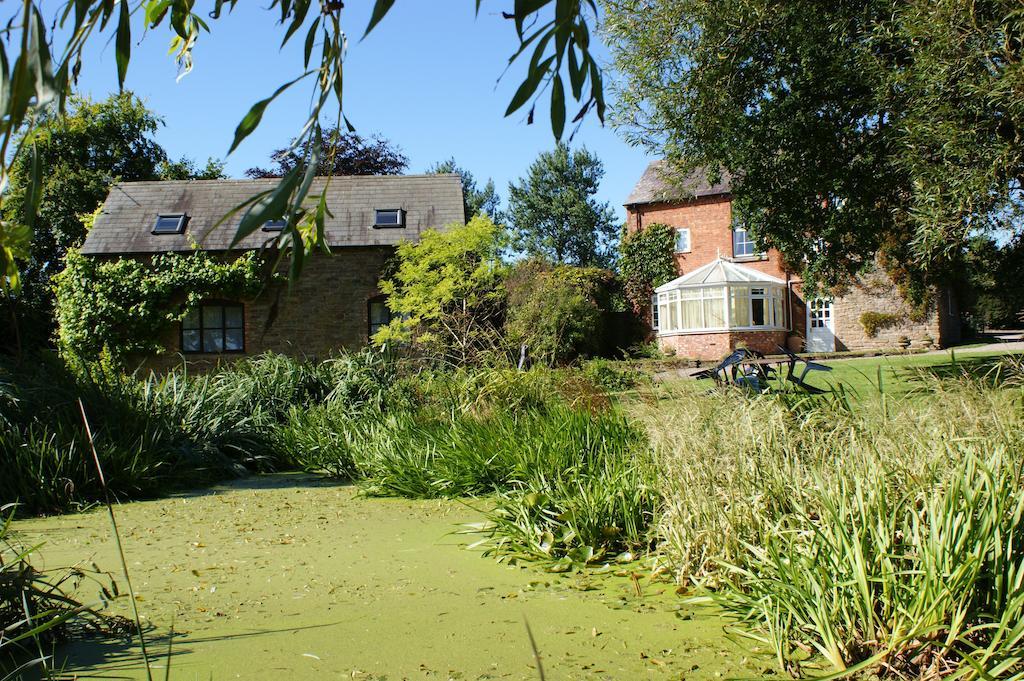 Hills Farm Bed & Breakfast Leominster Eksteriør bilde