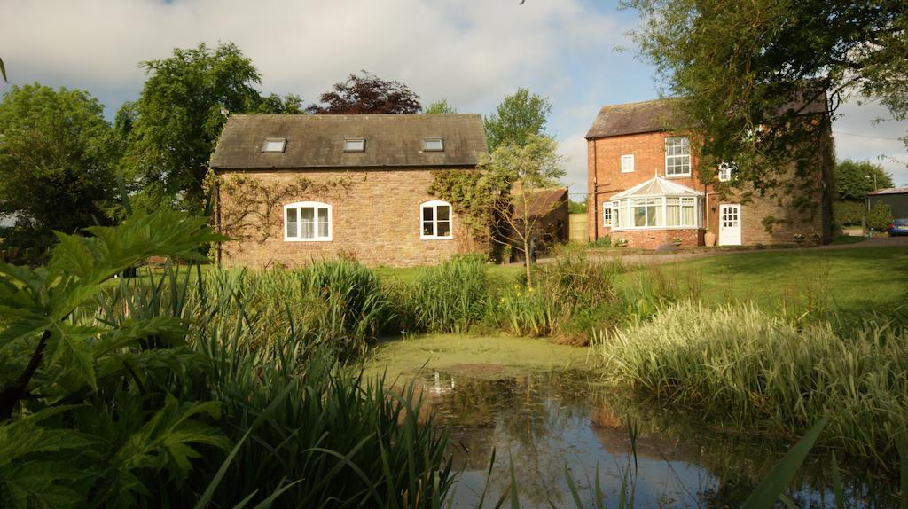 Hills Farm Bed & Breakfast Leominster Eksteriør bilde