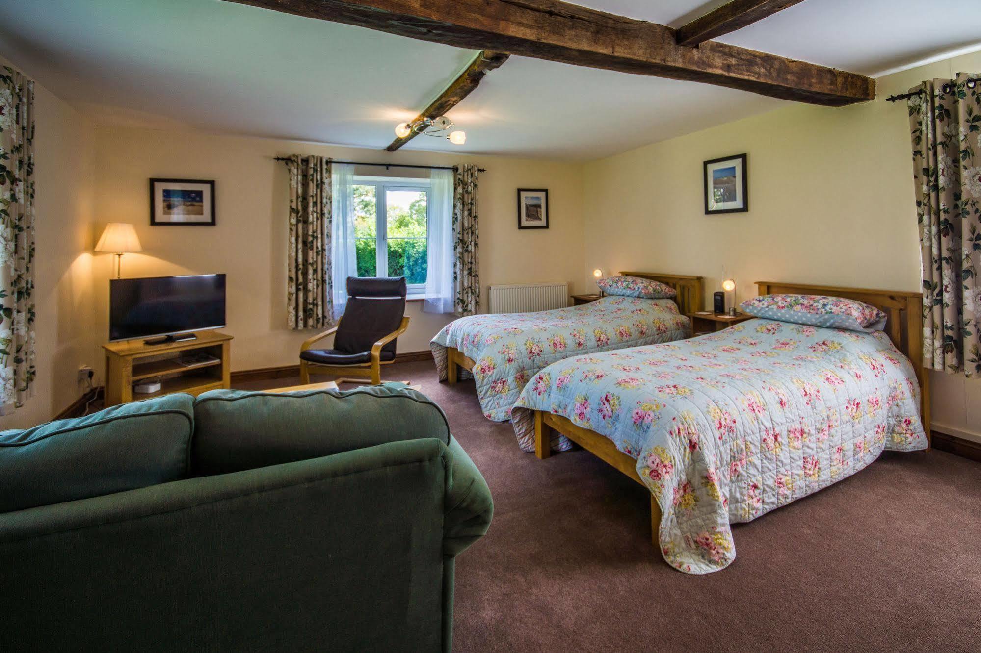 Hills Farm Bed & Breakfast Leominster Eksteriør bilde
