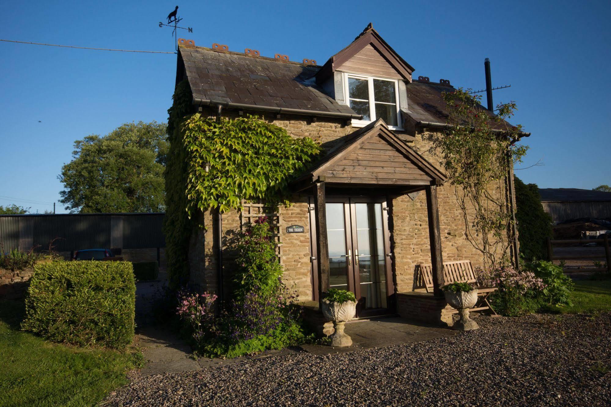Hills Farm Bed & Breakfast Leominster Eksteriør bilde