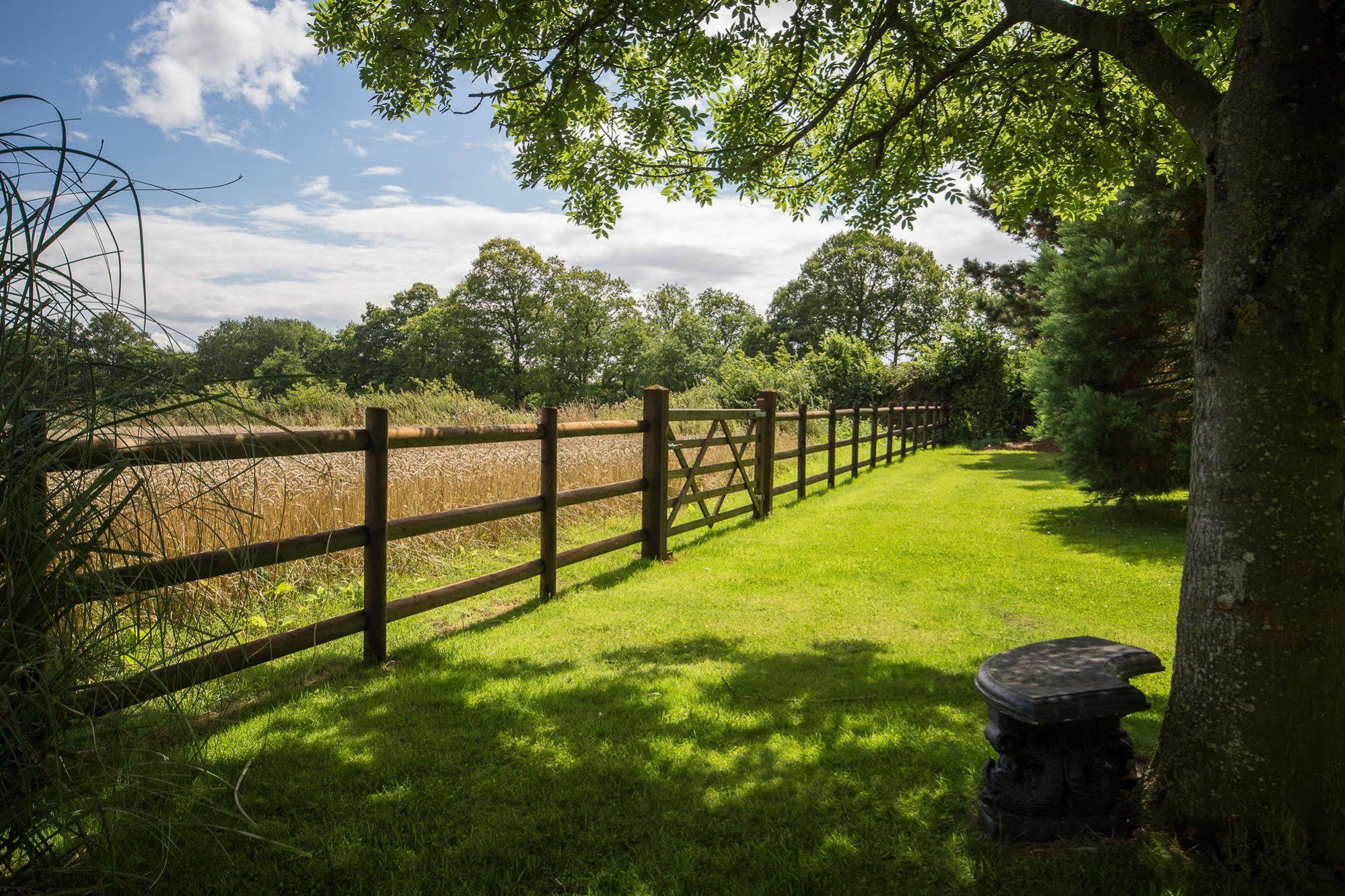 Hills Farm Bed & Breakfast Leominster Eksteriør bilde